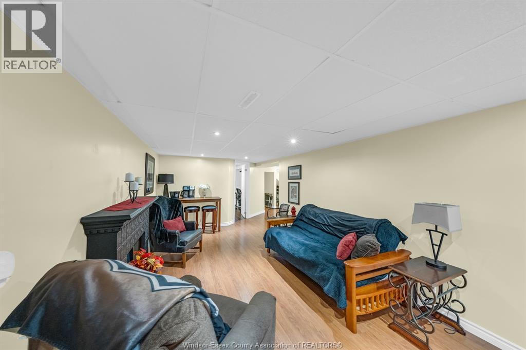 22 Danforth Property Photo 24