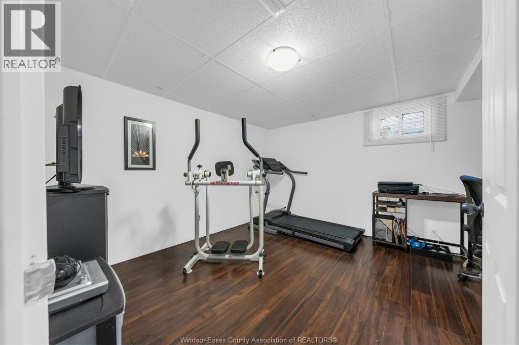 22 Danforth Property Photo 29
