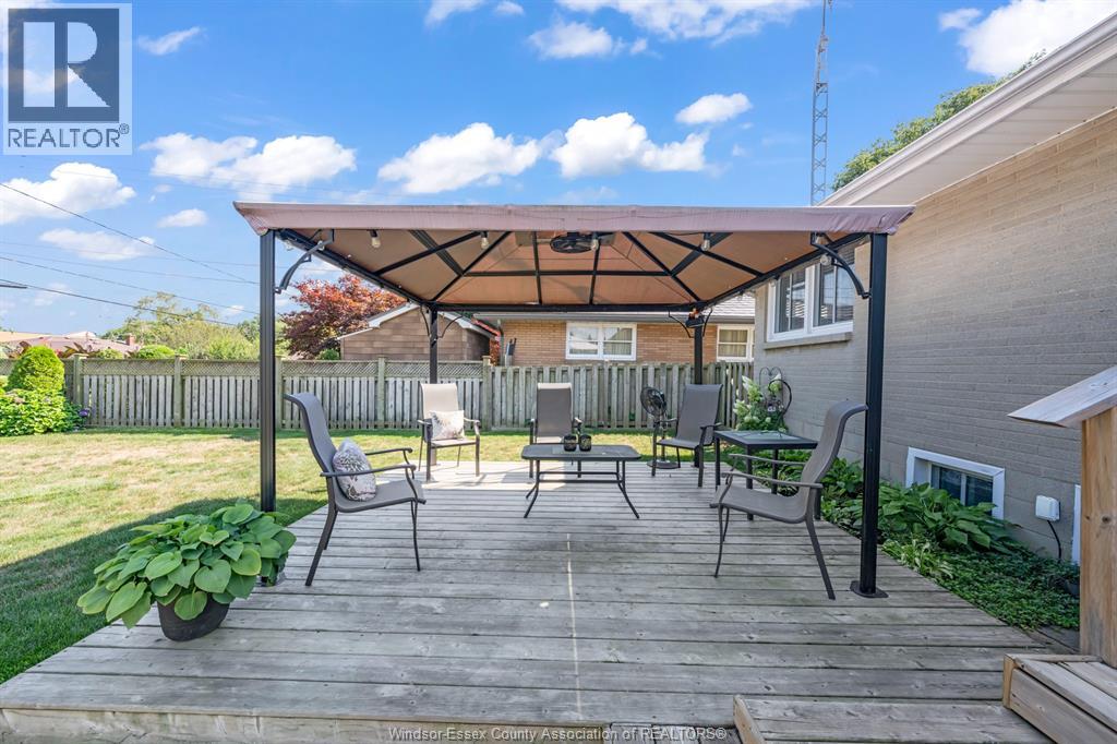 22 Danforth Property Photo 36