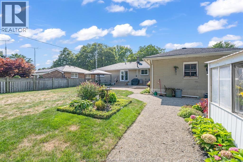 22 Danforth Property Photo 43
