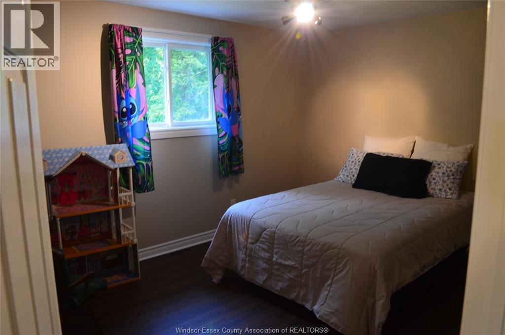 1270 Woodmont Crescent Property Photo 21