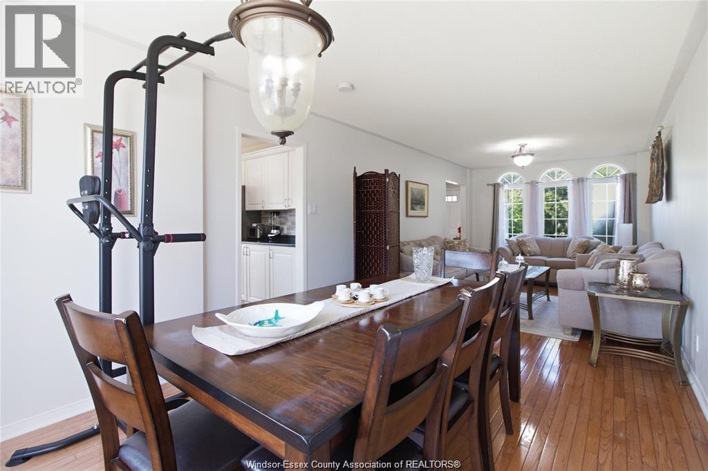 936 North Talbot Road Property Photo 6