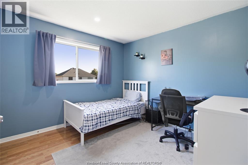 936 North Talbot Road Property Photo 15