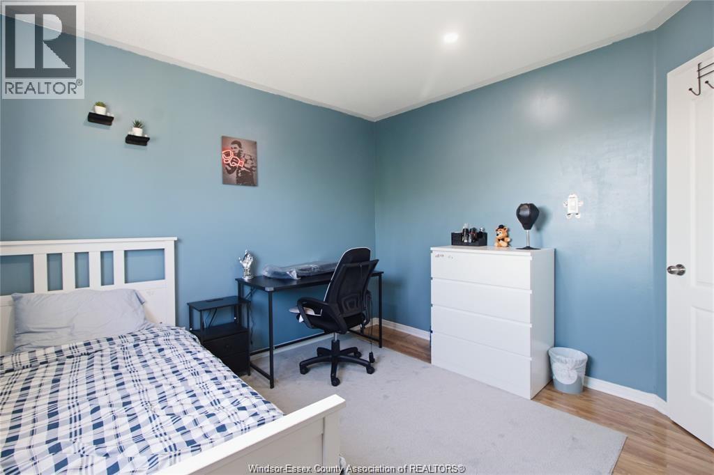 936 North Talbot Road Property Photo 16