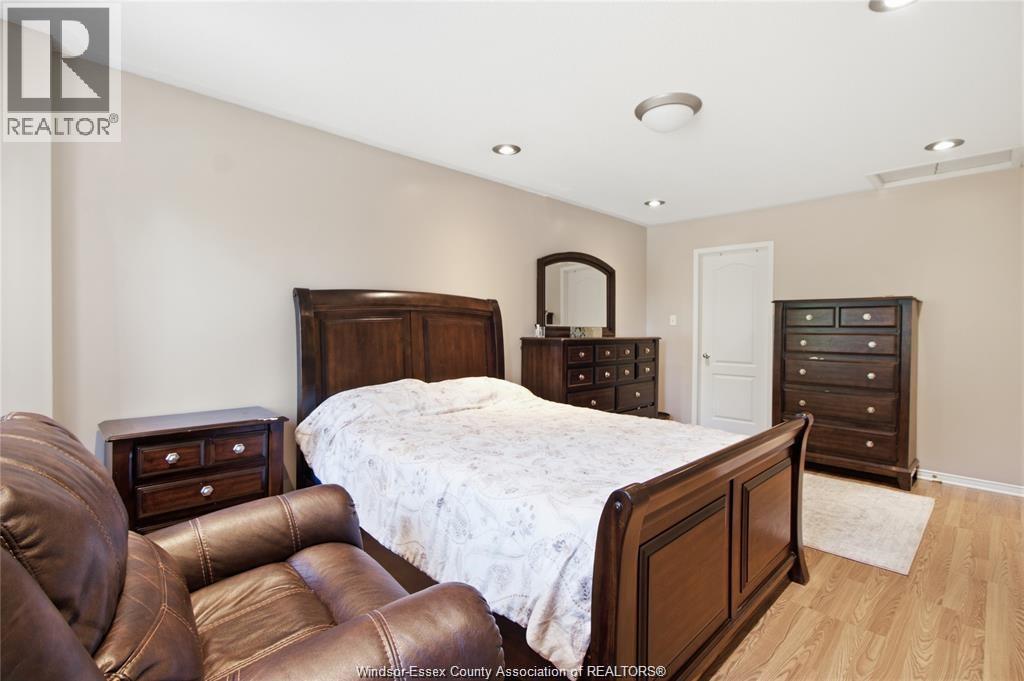 936 North Talbot Road Property Photo 20