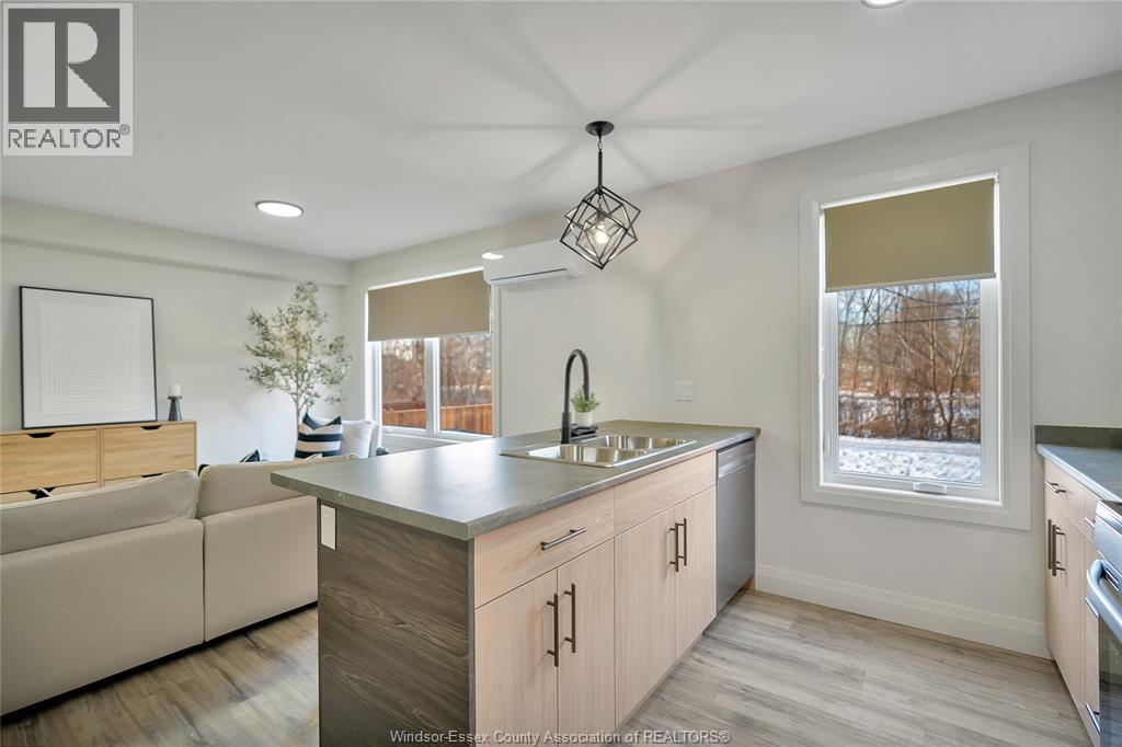 515 Caron Unit# 2 Property Photo 11