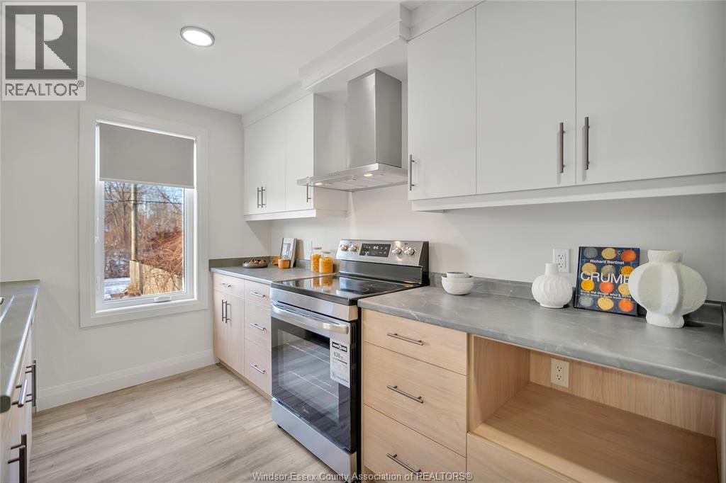 515 Caron Unit# 2 Property Photo 13