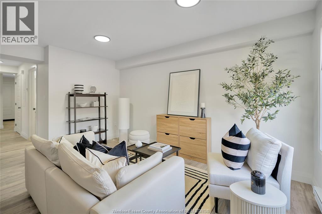 515 Caron Unit# 2 Property Photo 17