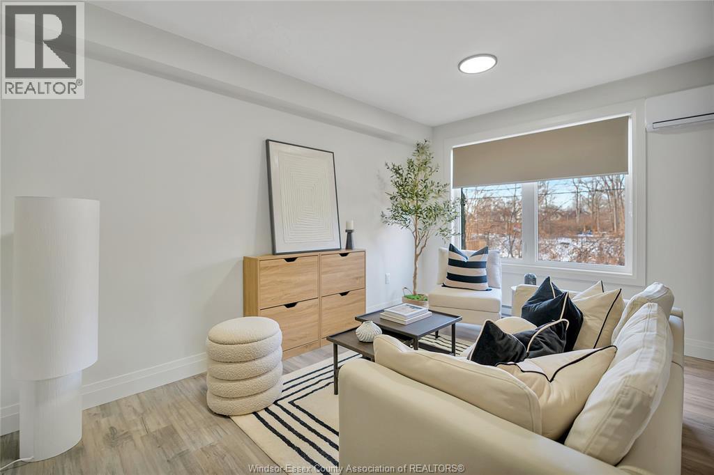 515 Caron Unit# 2 Property Photo 18