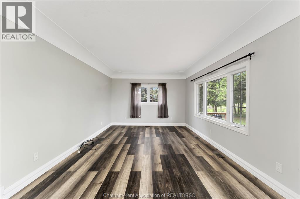 864 Mcnaughton Avenue East Property Photo 17