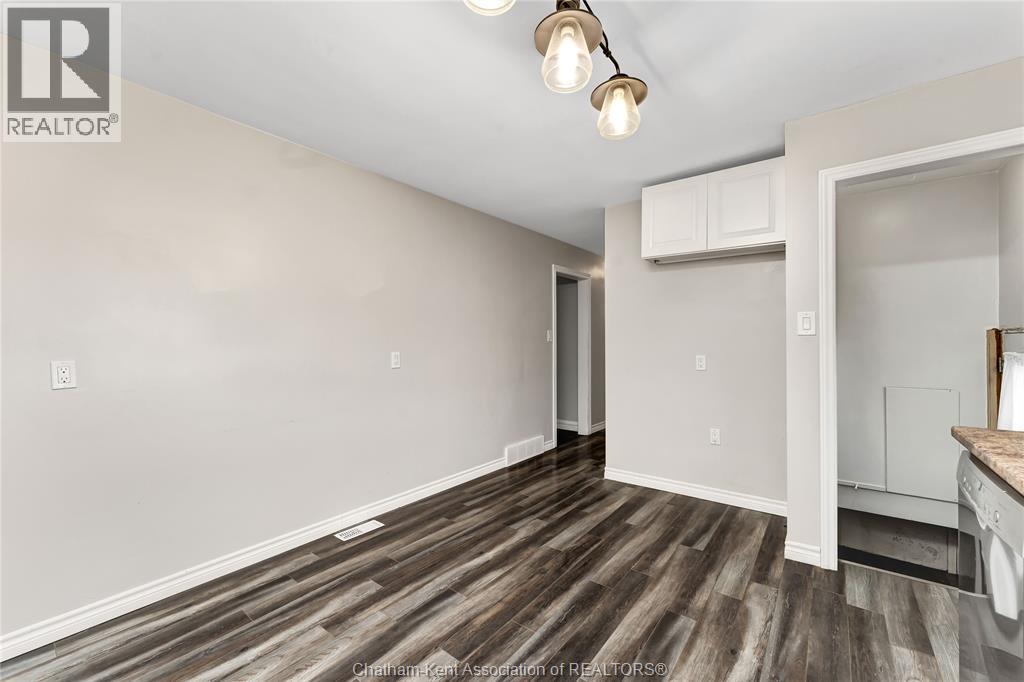 864 Mcnaughton Avenue East Property Photo 24