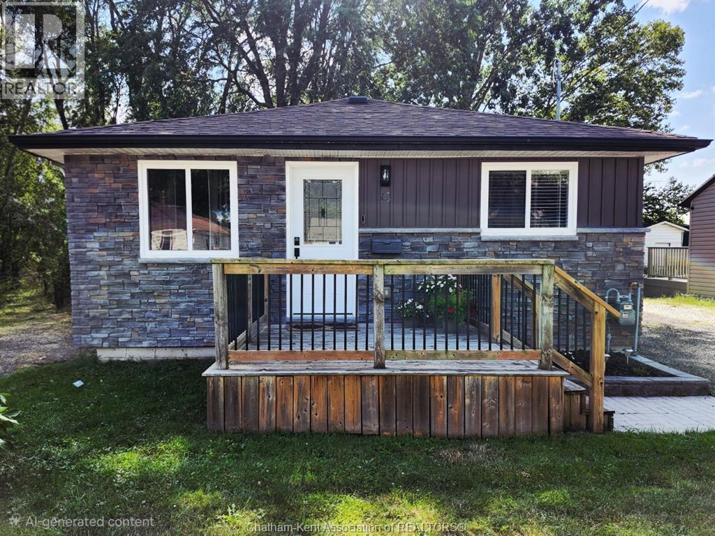 18 Park LANE Property Photo 1