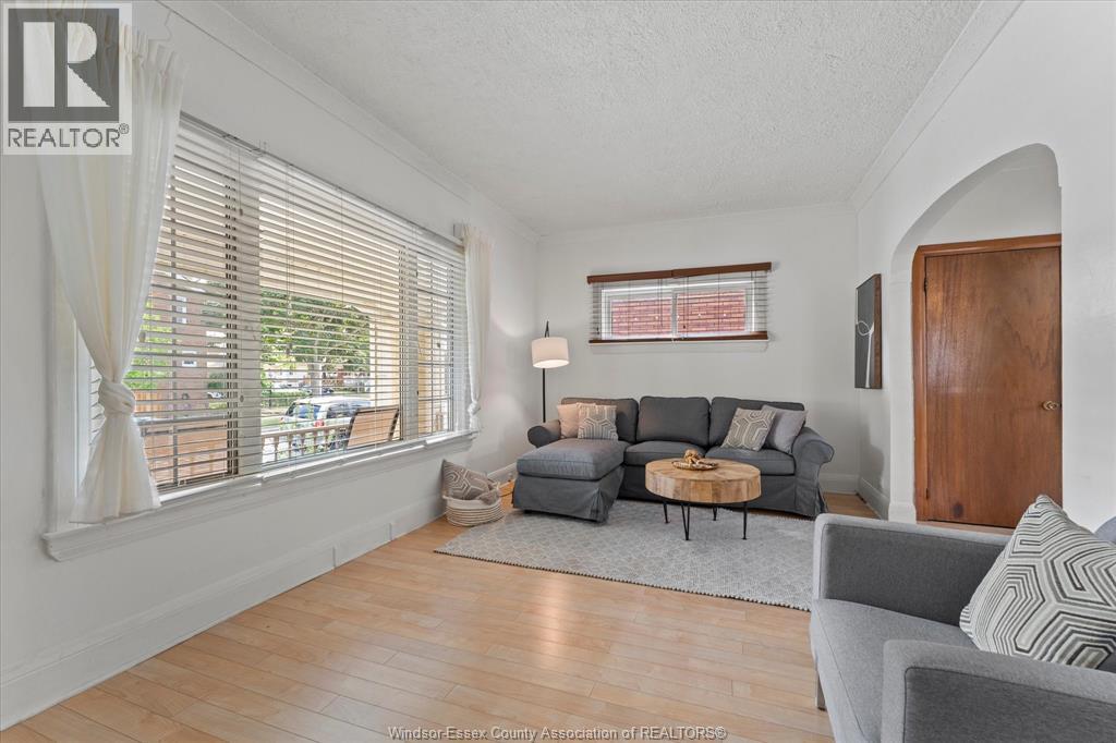 1437 Windermere Property Photo 5