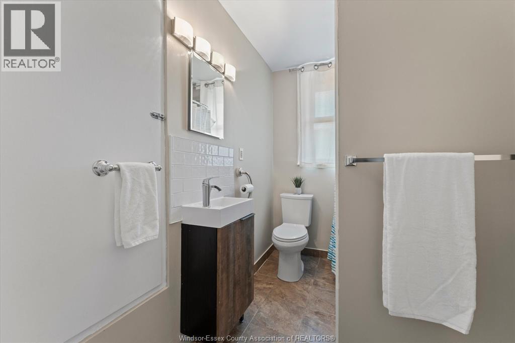 1437 Windermere Property Photo 25
