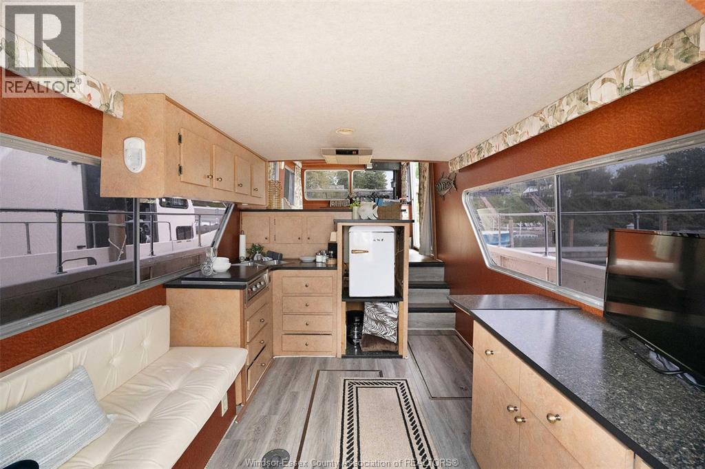 100 Jackson Street Property Photo 23