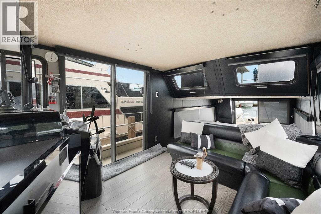 100 Jackson Street Property Photo 34