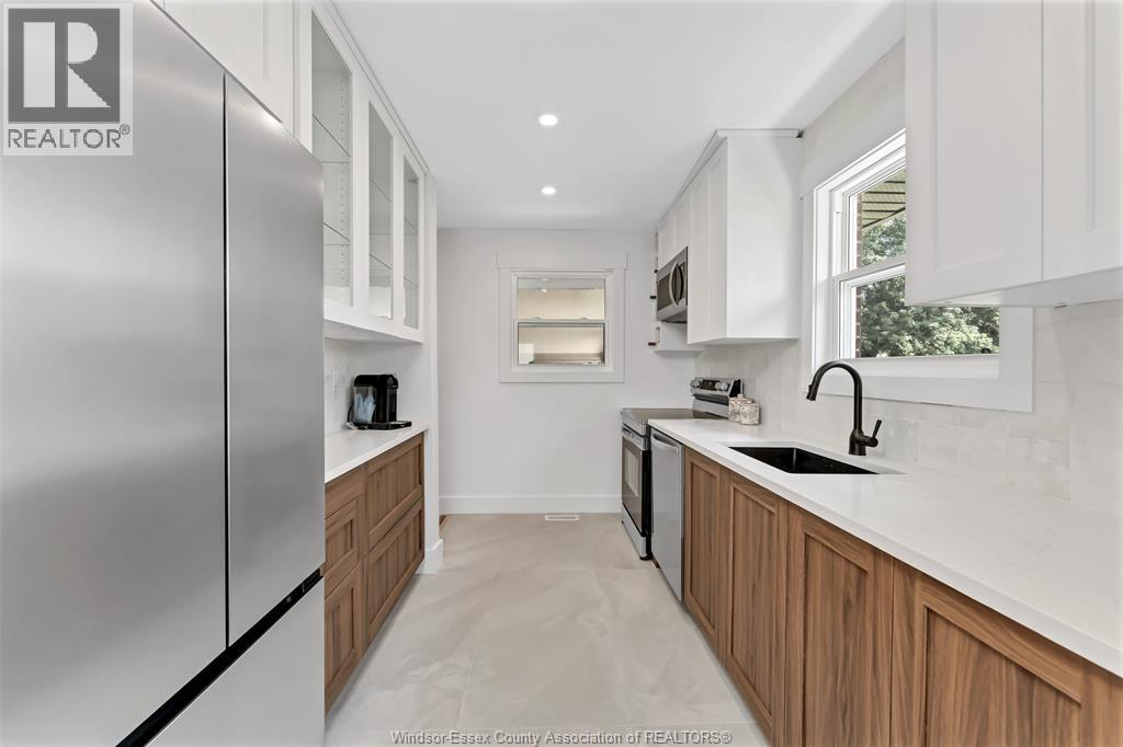 994 Isabelle Property Photo 11