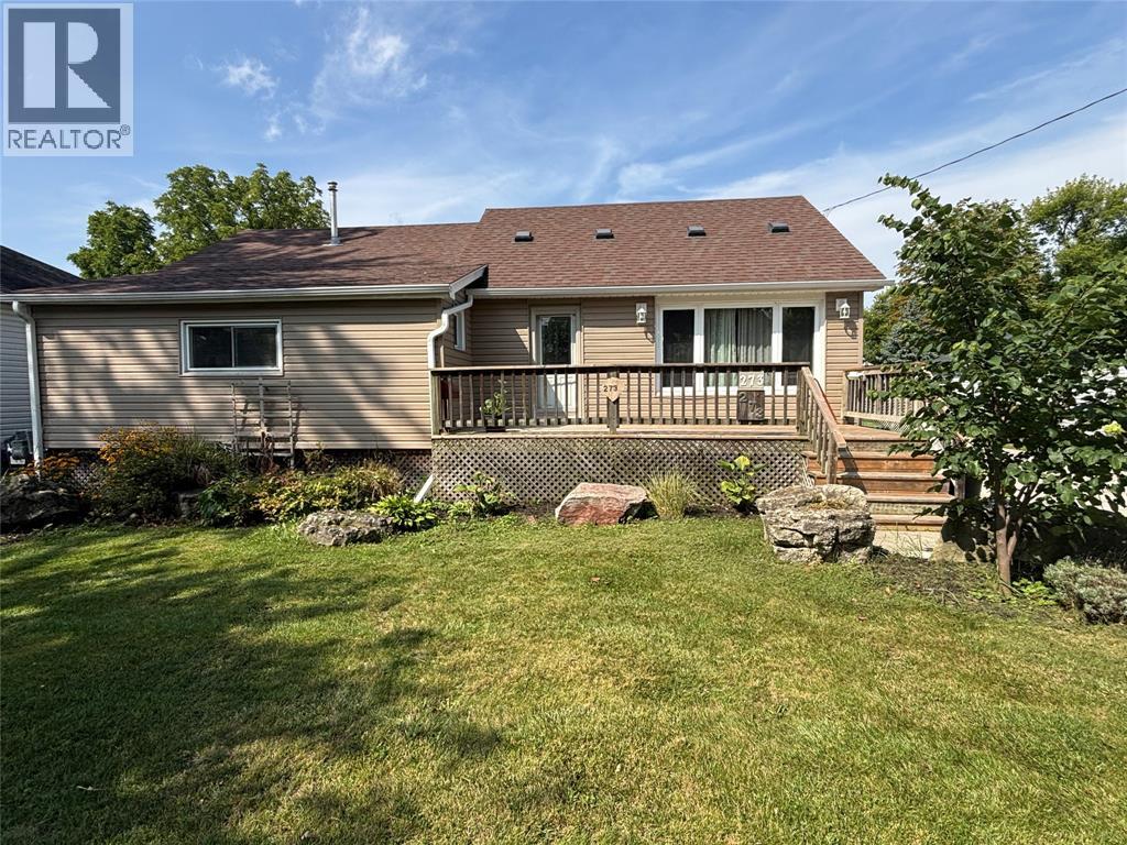 273 Emma Street Property Photo 2