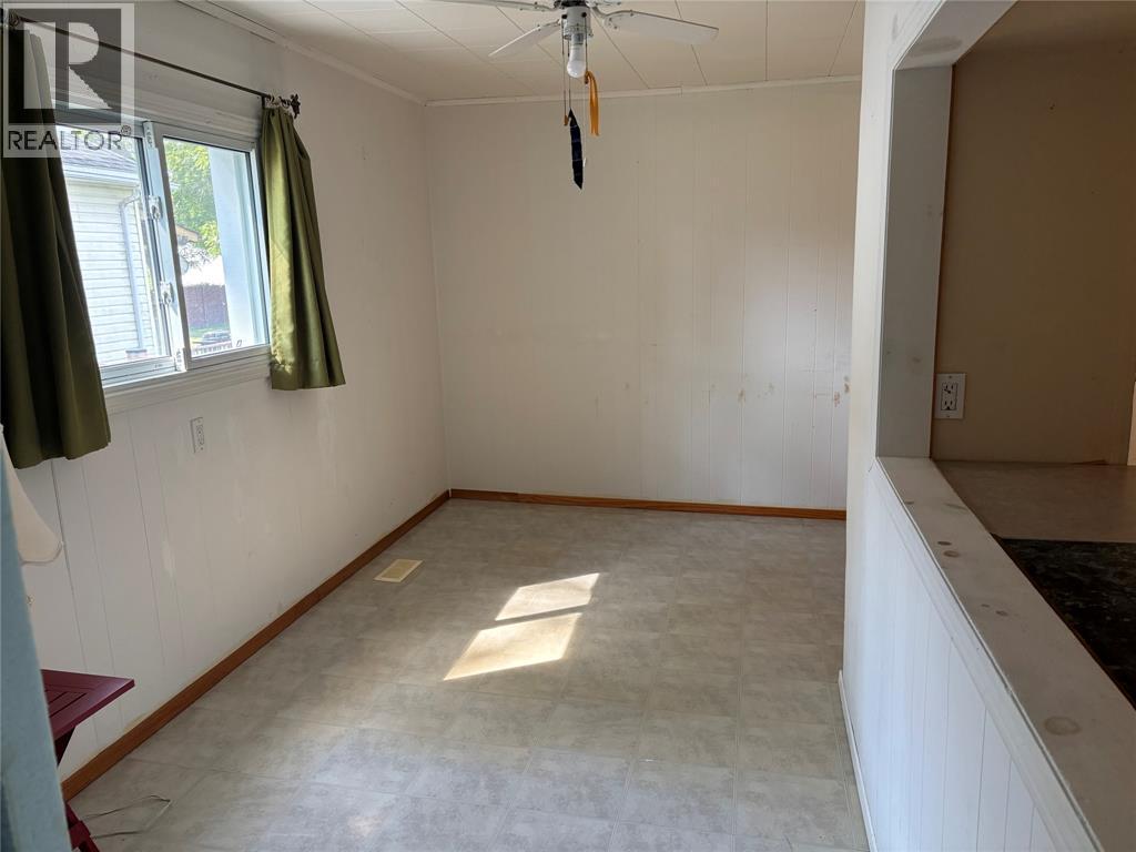 273 Emma Street Property Photo 9