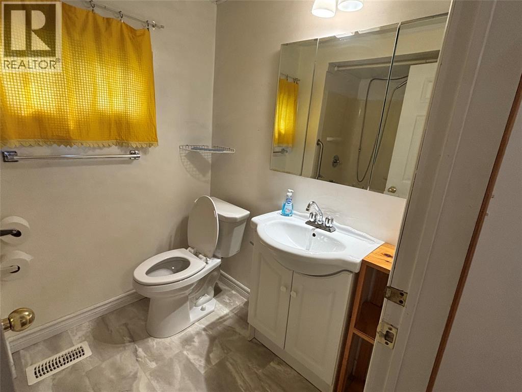 273 Emma Street Property Photo 11