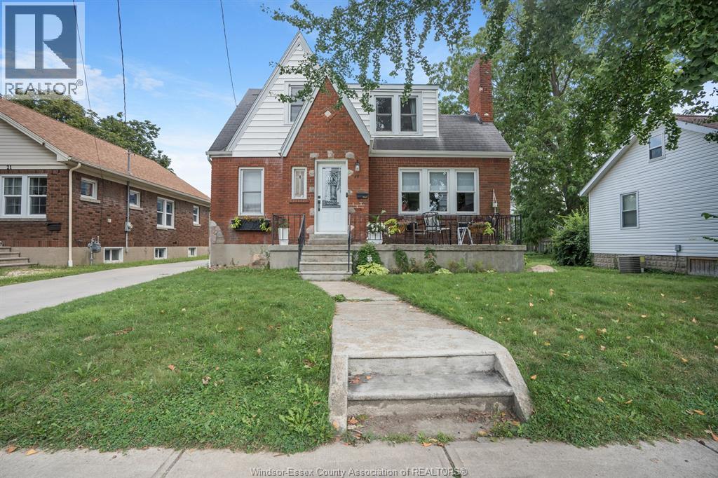 11 College Property Photo 3