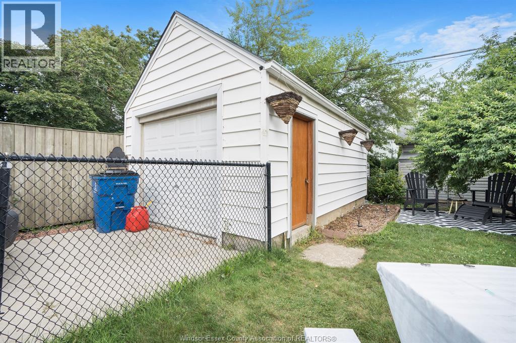 11 College Property Photo 7