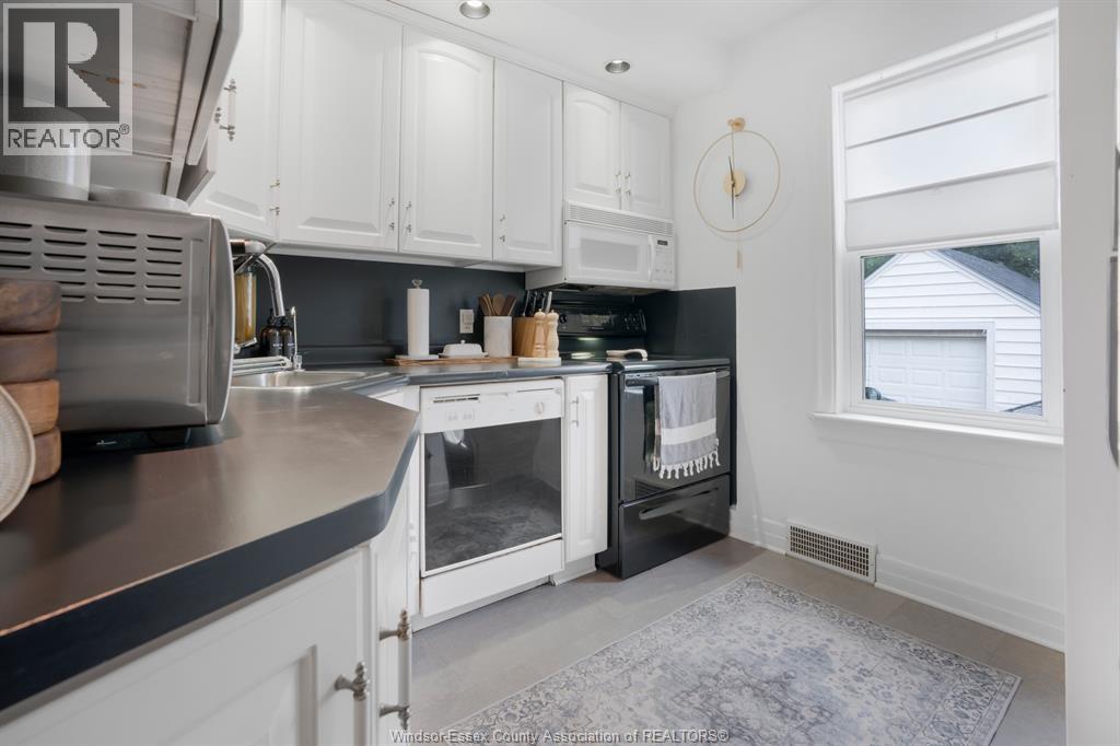11 College Property Photo 17