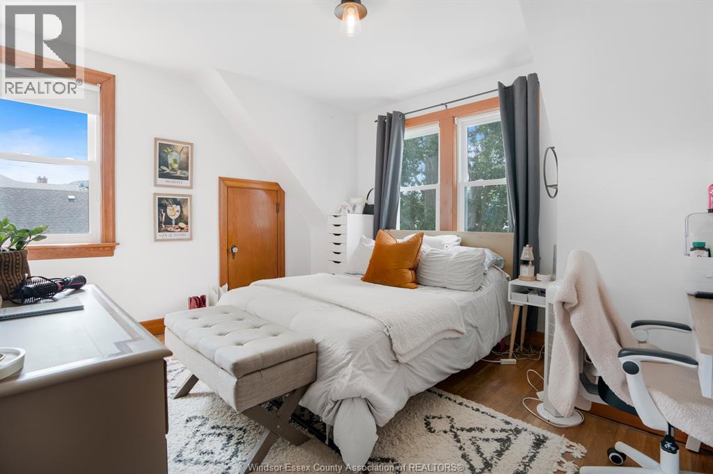 11 College Property Photo 26