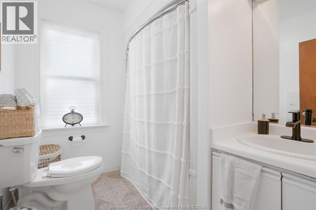 11 College Property Photo 28