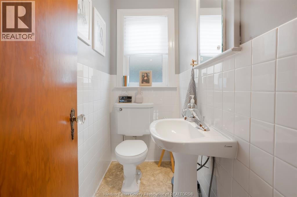 11 College Property Photo 29