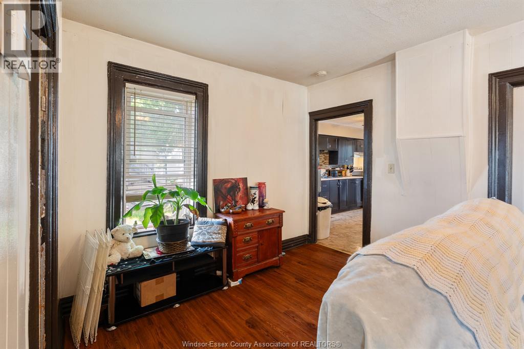 261 Bathurst Street Property Photo 12
