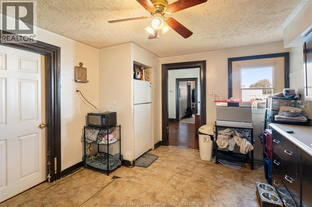 261 Bathurst Street Property Photo 14