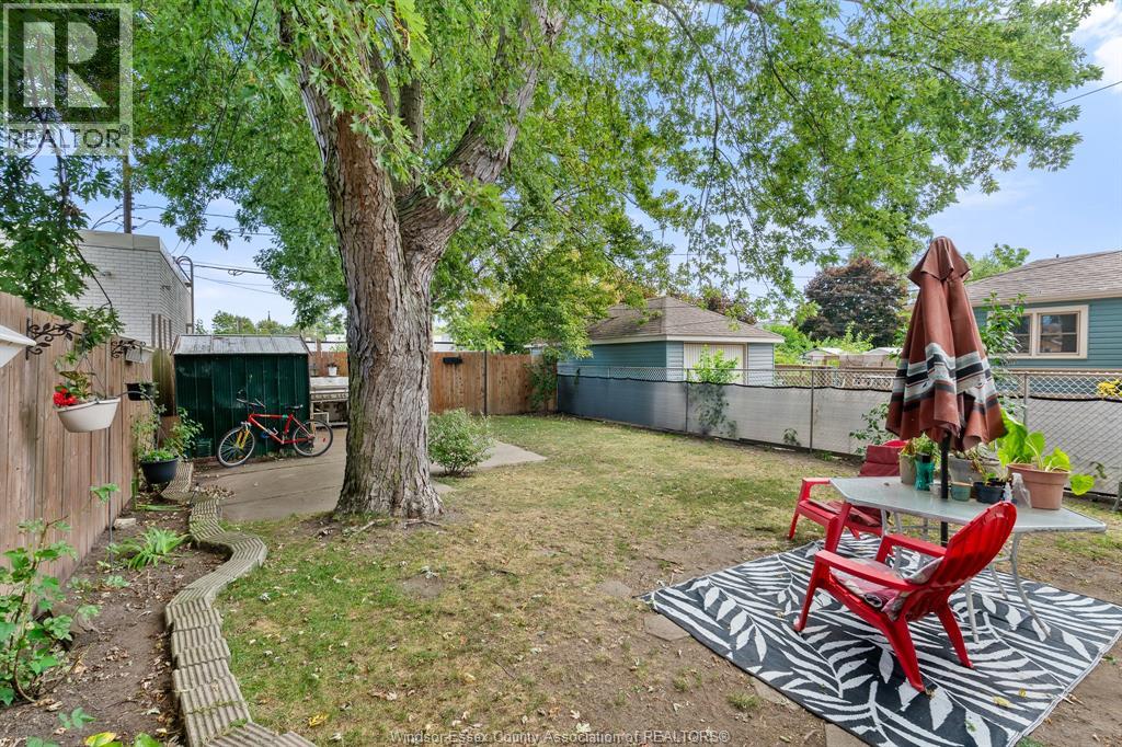 261 Bathurst Street Property Photo 27