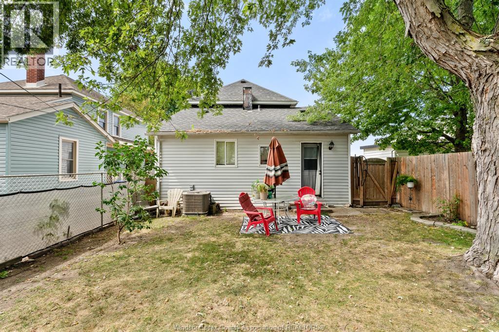 261 Bathurst Street Property Photo 31