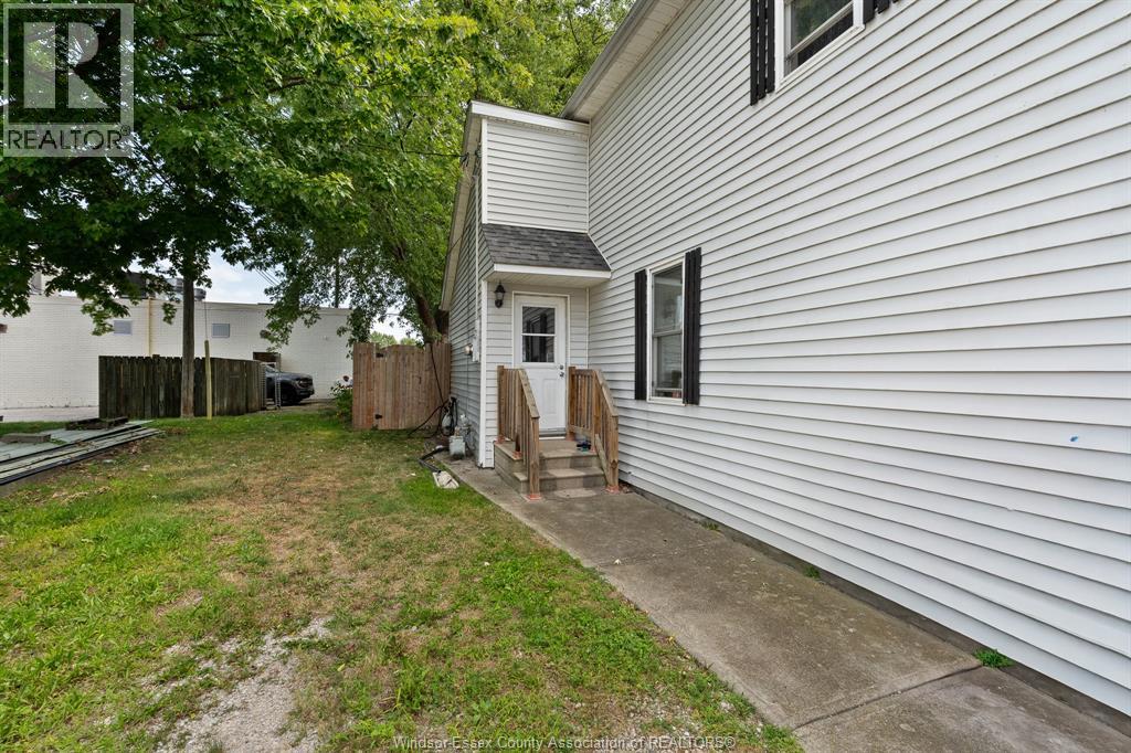 261 Bathurst Street Property Photo 32