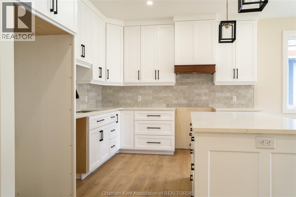 56 Lantern Lane Property Photo 15