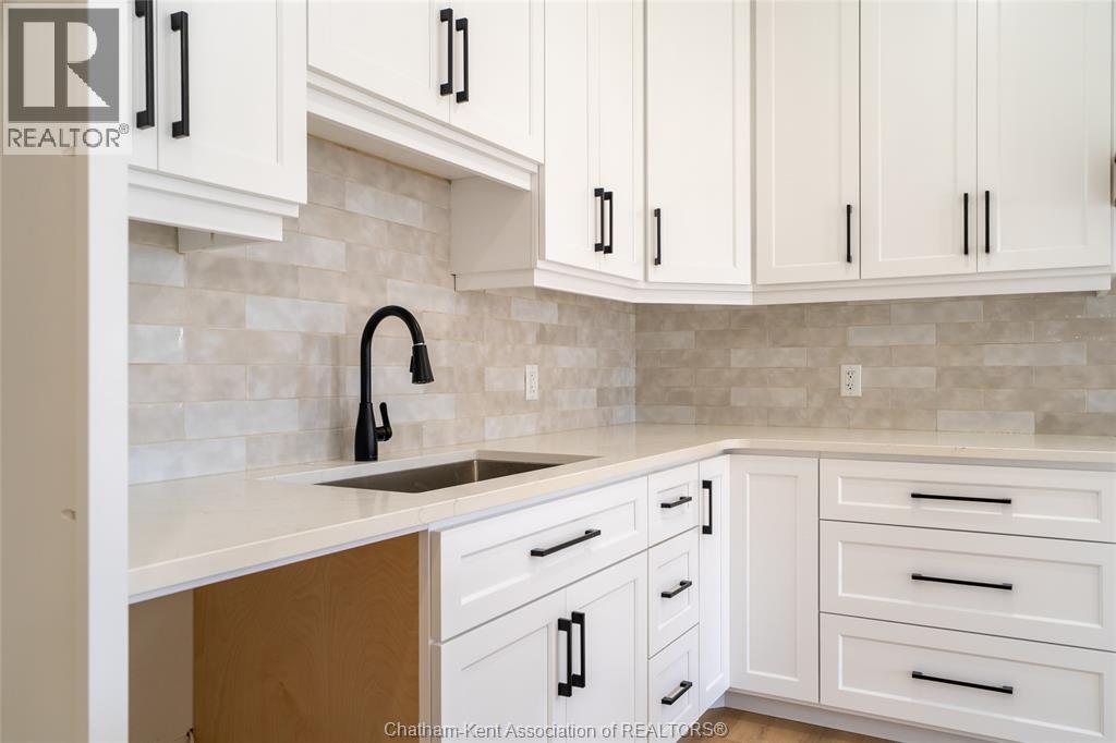 56 Lantern Lane Property Photo 21