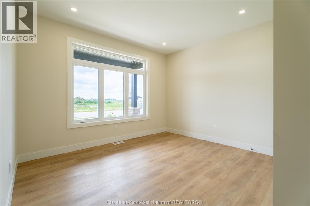 56 Lantern Lane Property Photo 23