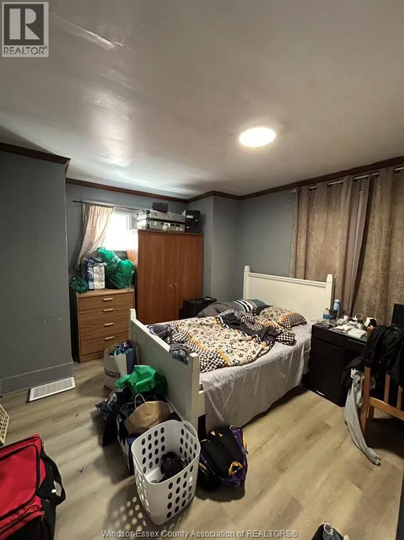 522 Askin Property Photo 4