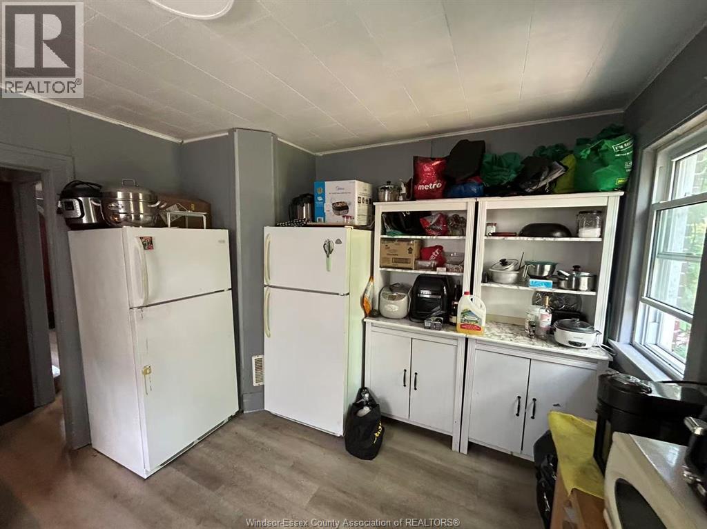 522 Askin Property Photo 6