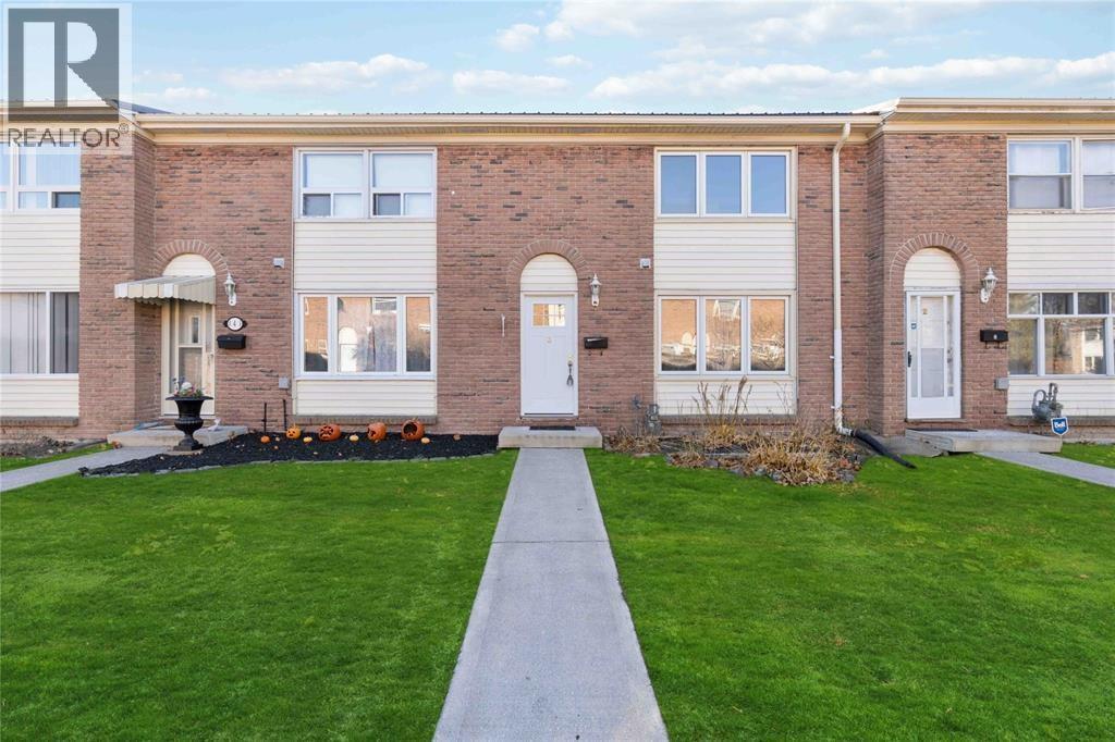 885 Carleton PLACE Unit# 3 Property Photo 1