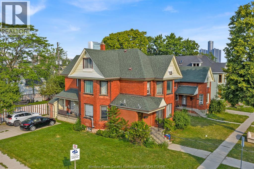 677 Marentette Unit# Upper Photo de la propriété 1