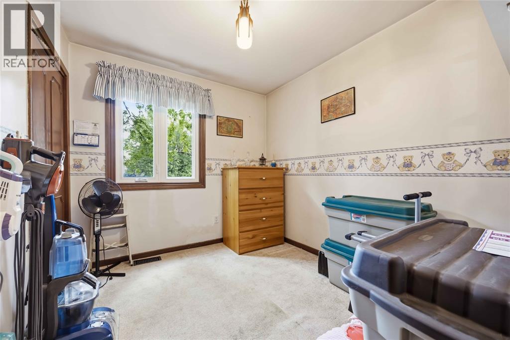 215 Turnbull Avenue Property Photo 18