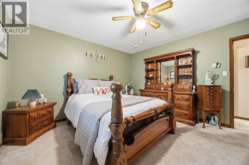 215 Turnbull Avenue Property Photo 22