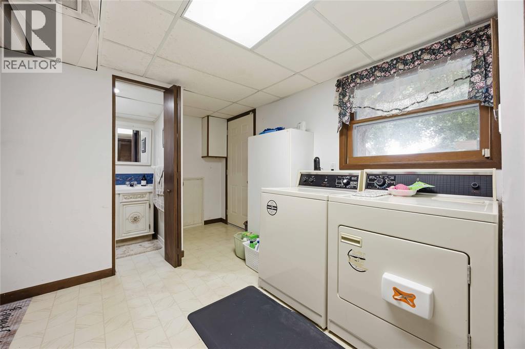 215 Turnbull Avenue Property Photo 31