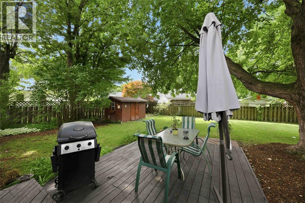 215 Turnbull Avenue Property Photo 38