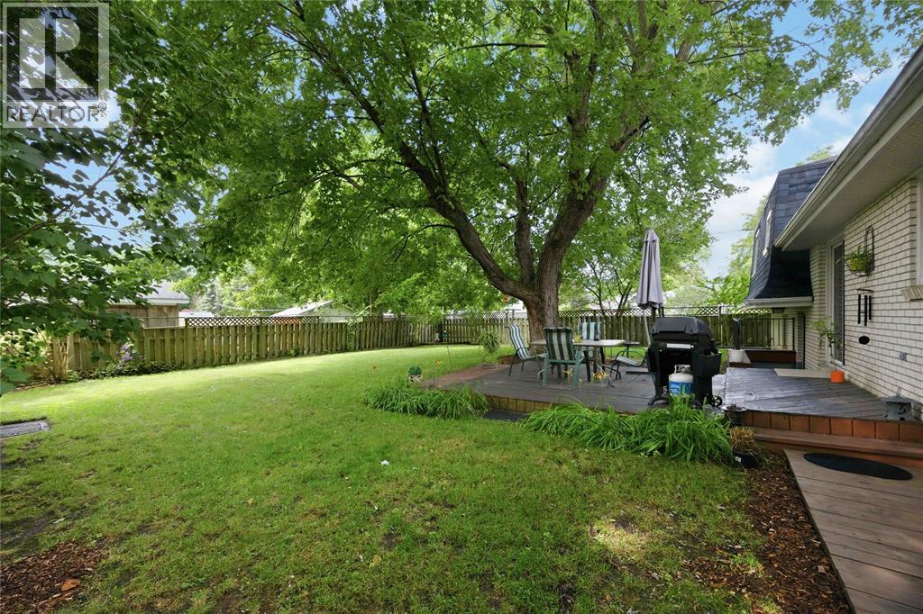 215 Turnbull Avenue Property Photo 39
