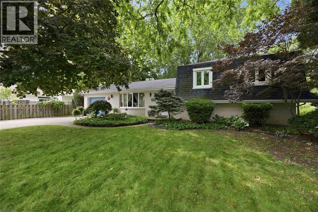 215 Turnbull Avenue Property Photo 40