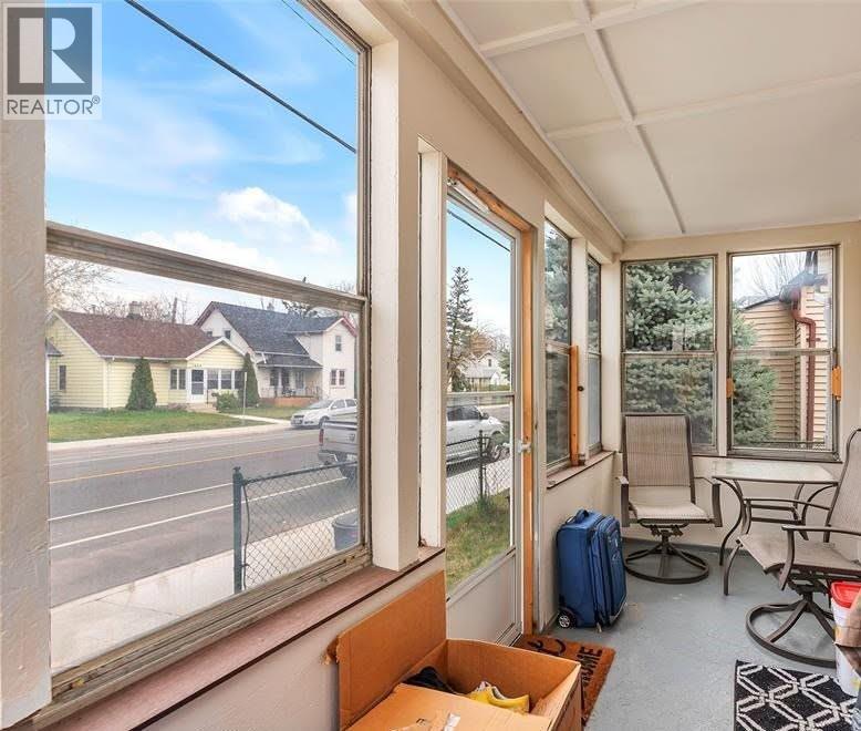 1621 College Avenue Property Photo 2