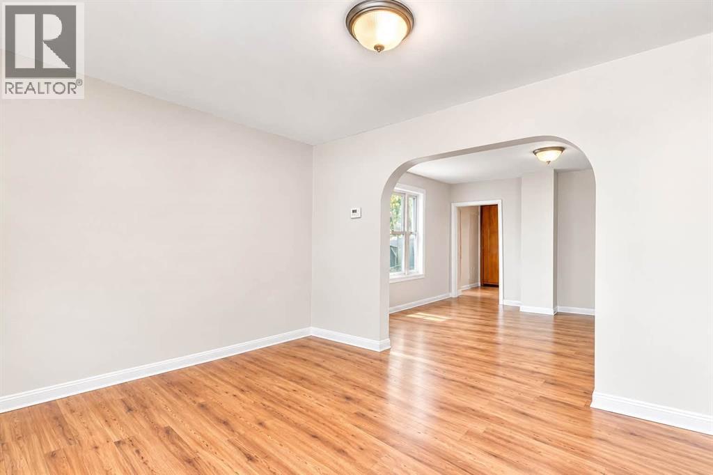 1621 College Avenue Property Photo 4